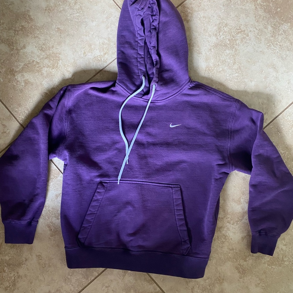 Nike Mens Sweatshirt! Deep purple. SZ Medium.